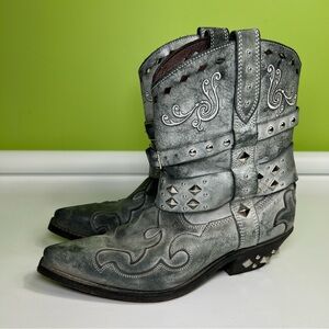 Rockin Country Gray Studded Cowgirl Western Boots size 9